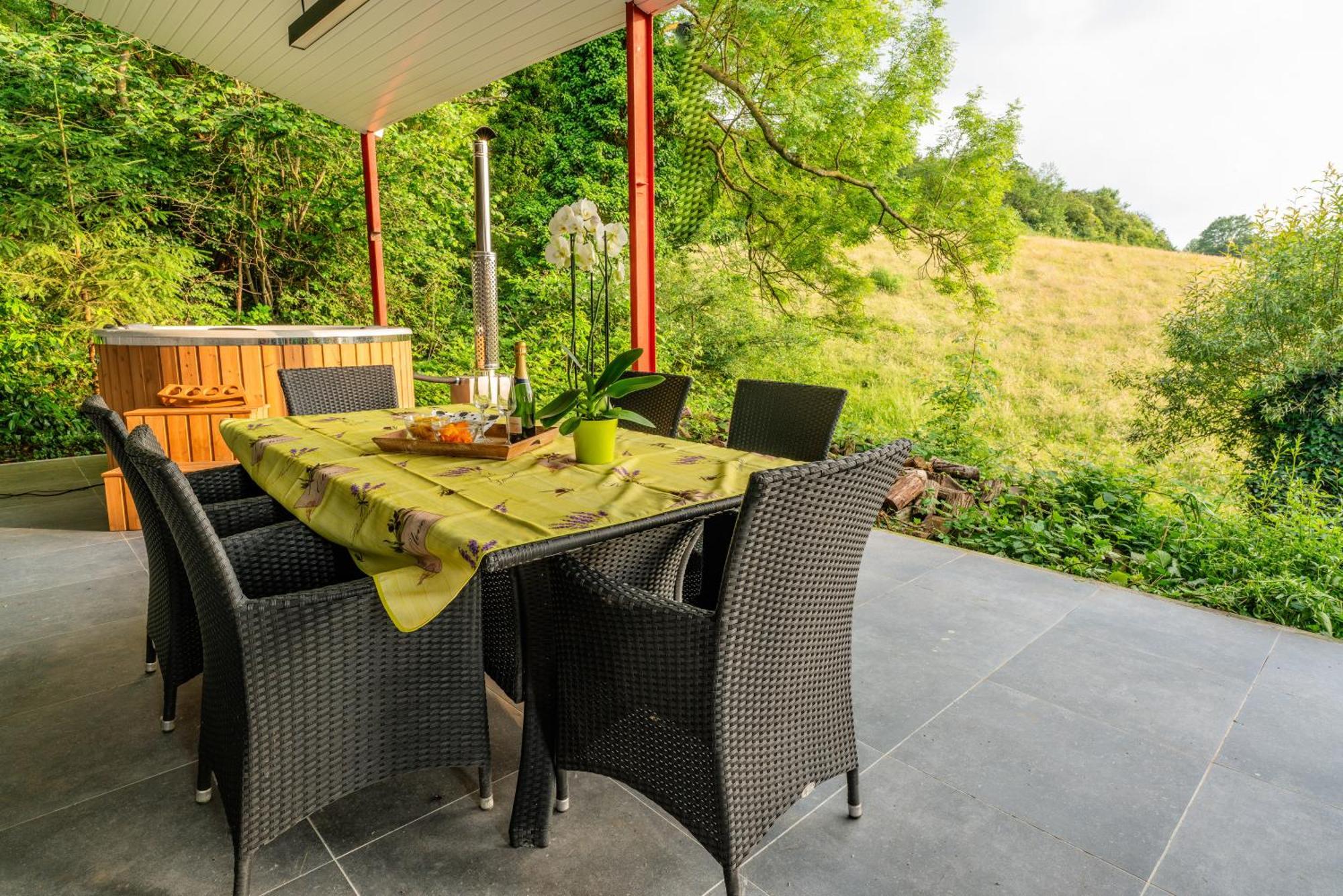 Guest House En Famille Ou En Couple A La Campagne Romsee Exterior photo